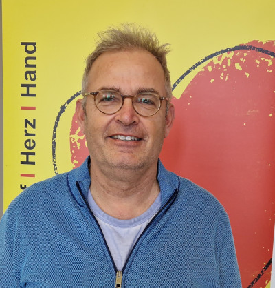 Hier sehen Sie unseren Schulsozialarbeiter Herr Göbel