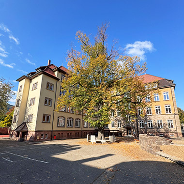 Ansicht Schwarzenbergschule Gebäude Hinterseite  
