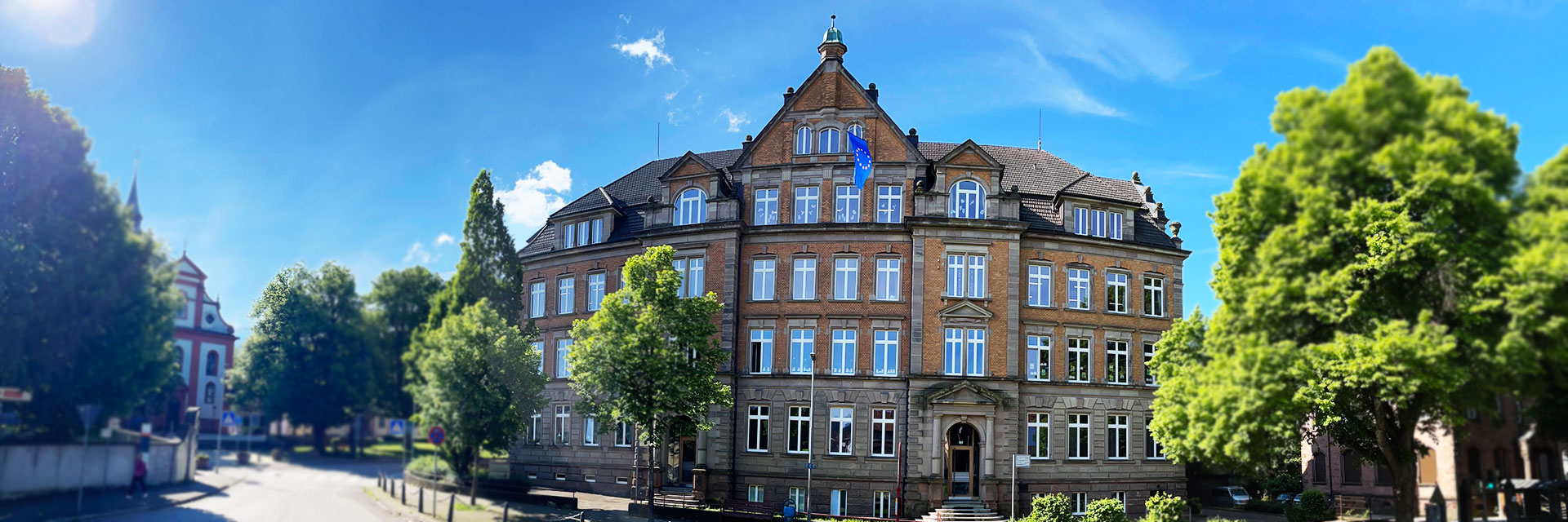 Ansicht Schwarzenbergschule Gebäude Vorderseite